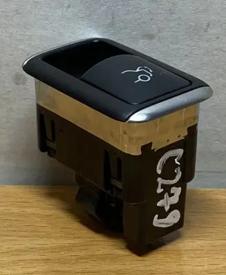 Mercedes-Benz E W212 Tailgate/boot open switch button C279 A2129059300