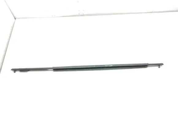 Toyota Land Cruiser (J150) Rear door glass trim molding