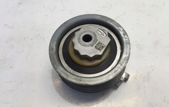 Audi A1 Generator/alternator belt tensioner 05C109479A