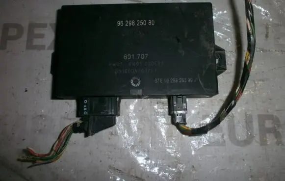 Peugeot 607 Parking PDC control unit/module 9629825080 601707