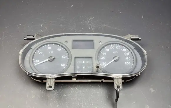 Renault Trafic II (X83) Speedometer (instrument cluster) 8200390128 216788868
