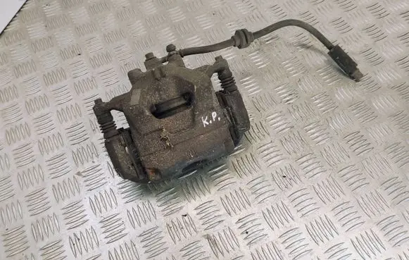 Opel Zafira C Front brake caliper