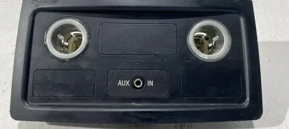 BMW 5 E60 E61 AUX in-socket connector 319950000