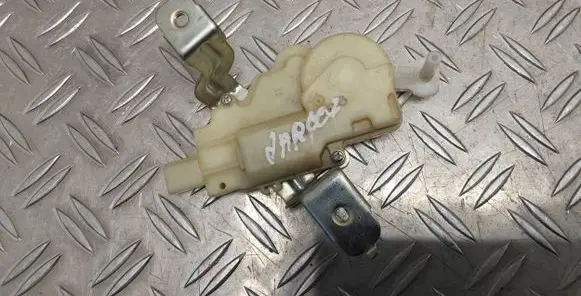 Toyota Yaris Tailgate boot lock/latch motor 