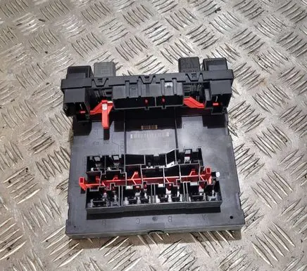 Volkswagen PASSAT B6 Comfort/convenience module 3C0937049AE 28068688