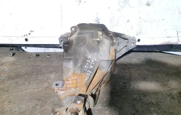 Mercedes-Benz GLK (X204) Rear differential 2043504666