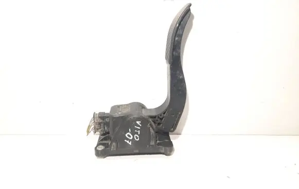 Mercedes-Benz Vito Viano W639 Accelerator throttle pedal A9063000304