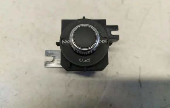Audi Q2 - Fog light switch 81C919616A