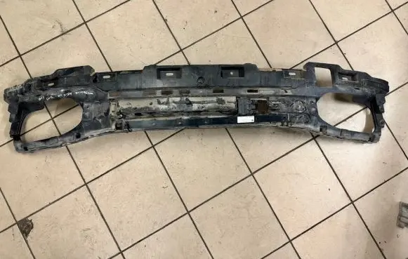 BMW 7 G11 G12 Front bumper lip 21754011 8061579 7391052