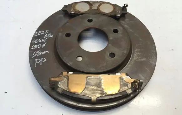 Nissan Leaf II (ZE1) Front brake disc