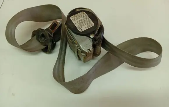 Audi A6 S6 C6 4F Front seatbelt 605404600