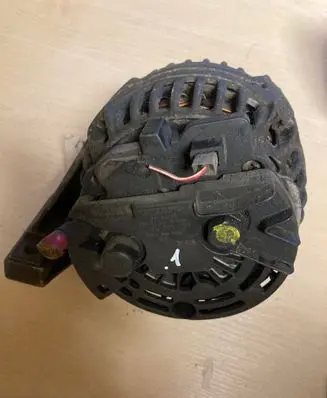 Volvo S80 Generator/alternator 8676498