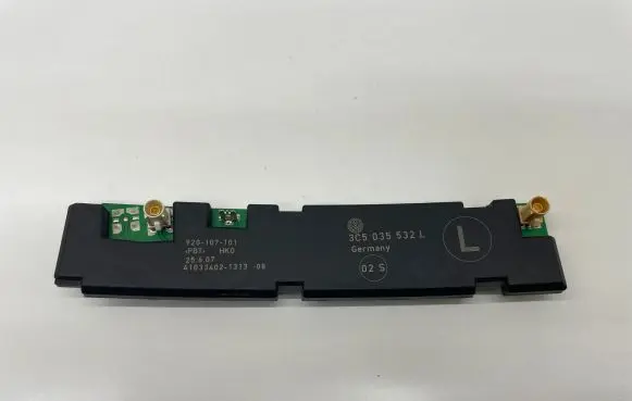 Volkswagen PASSAT B6 Antenna control unit 3C5035532L