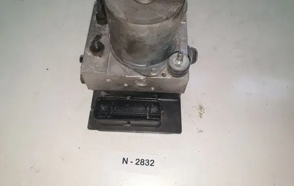 Audi A4 S4 B7 8E 8H ABS Pump 8E0910517D