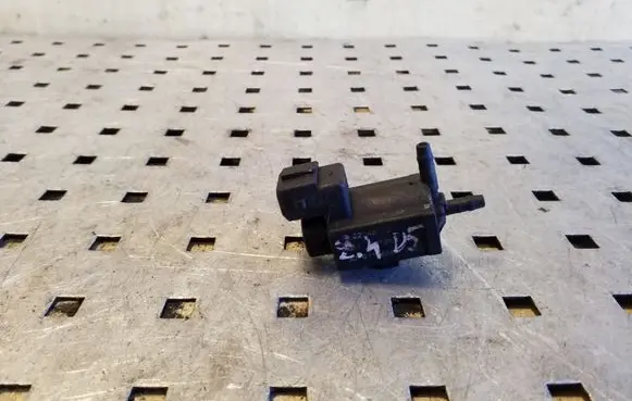 Volvo XC90 Turbo solenoid valve 72224010