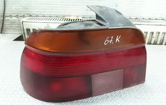 BMW 5 E39 Rear/tail lights 8358031