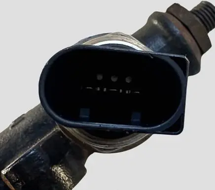 Jaguar S-Type Fuel main line pipe 4R8Q9C066AE 5WS40128 A2C20001297