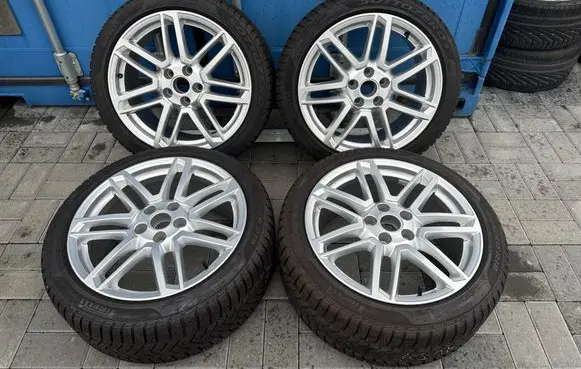 Audi TT TTS RS Mk3 8S R18 alloy rim 8S0601025M