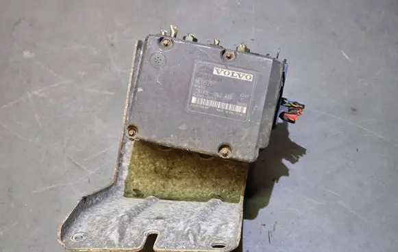 Volvo S80 ABS Pump 8619535 3X6969 10094904223