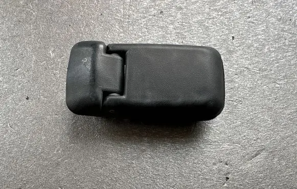 Nissan Terrano Tailgate/trunk/boot hinge 9032041G00