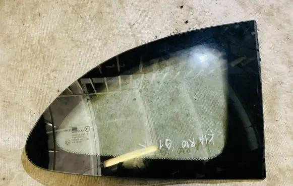 KIA Rio Rear side window