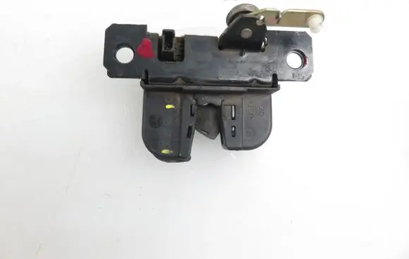 Volkswagen PASSAT B5.5 Tailgate/trunk/boot lock/catch/latch 3B9827505E