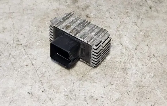Opel Zafira A Glow plug pre-heat relay 09132691 51299008