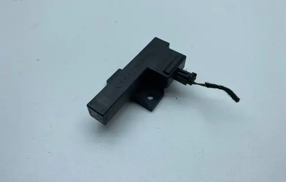 Audi A7 S7 4G Keyless (KESSY) go control unit/module 8K0907247 33542221