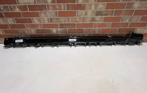 BMW i4 Sill supporting ledge 8078580