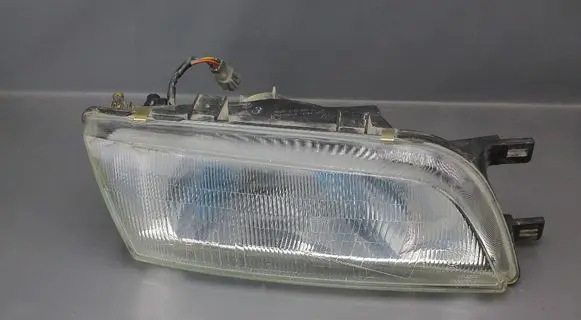 Nissan Almera Headlight/headlamp