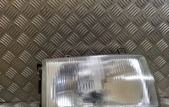 Volkswagen Transporter - Caravelle T4 Headlight/headlamp 0244438