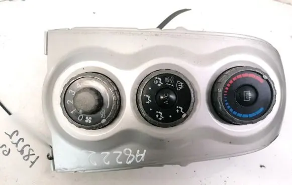 Toyota Yaris Climate control unit