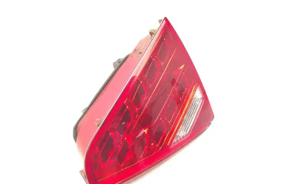 Audi A5 8T 8F Tailgate rear/tail lights 8T0945094A