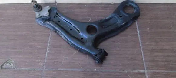 Volkswagen Crafter Front lower control arm/wishbone 9063304007