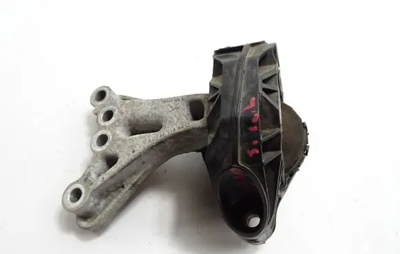 Opel Crossland X Engine mount bracket 9676780580 9674771080