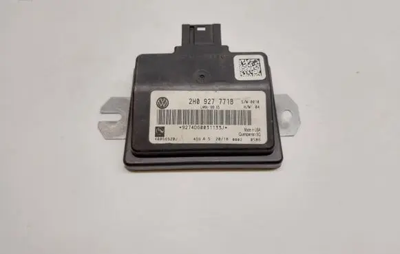 Volkswagen Amarok Door central lock control unit/module 2H0927771A