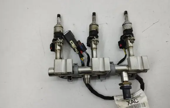 Ford Focus Fuel injectors set JX6T9F666