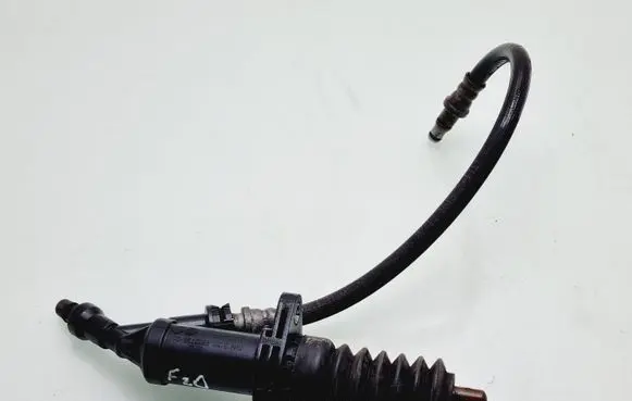 BMW 1 F20 F21 Clutch master cylinder 6852738 21526852738