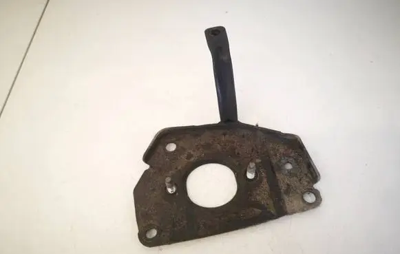 Peugeot 307 Engine mounting bracket 