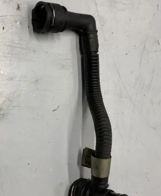Opel Insignia A Engine coolant pipe/hose 55566096