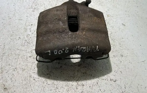 Volkswagen Touran I Front brake caliper