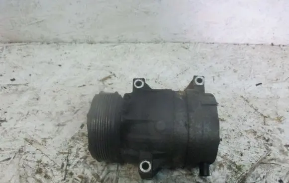 Renault Laguna II Air conditioning (A/C) compressor (pump) J639