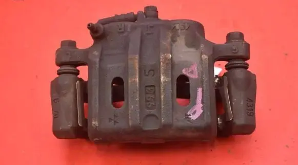 Peugeot 4007 Front brake caliper