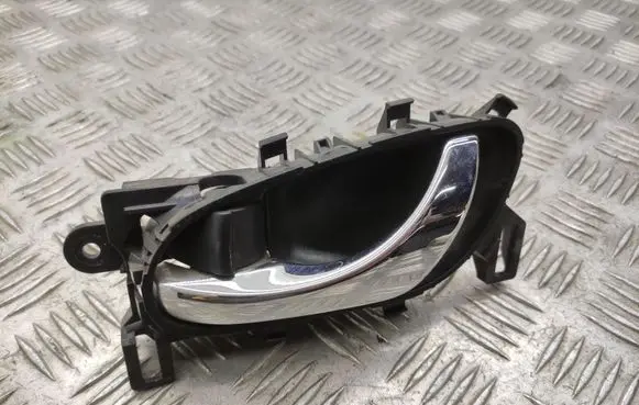 Nissan X-Trail T32 Front door interior handle