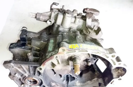 KIA Cerato Manual 5 speed gearbox P51767 061684