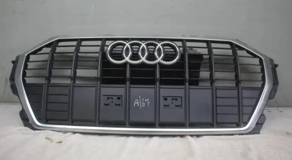 Audi Q3 F3 Front bumper upper radiator grill
