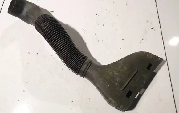 Mercedes-Benz B W245 Air intake hose/pipe A2660940287