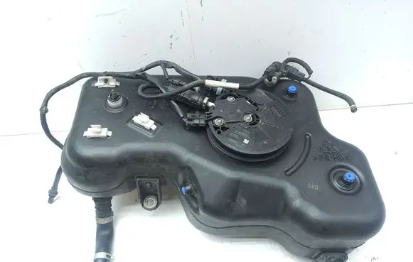 KIA Sportage AdBlue liquid reservoir 31510G9000 0444040029 31550D3900