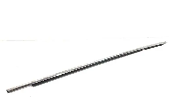 Toyota RAV 4 (XA40) Rear door glass trim molding 