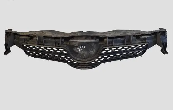 Toyota Auris 150 Front bumper upper radiator grill 531112390